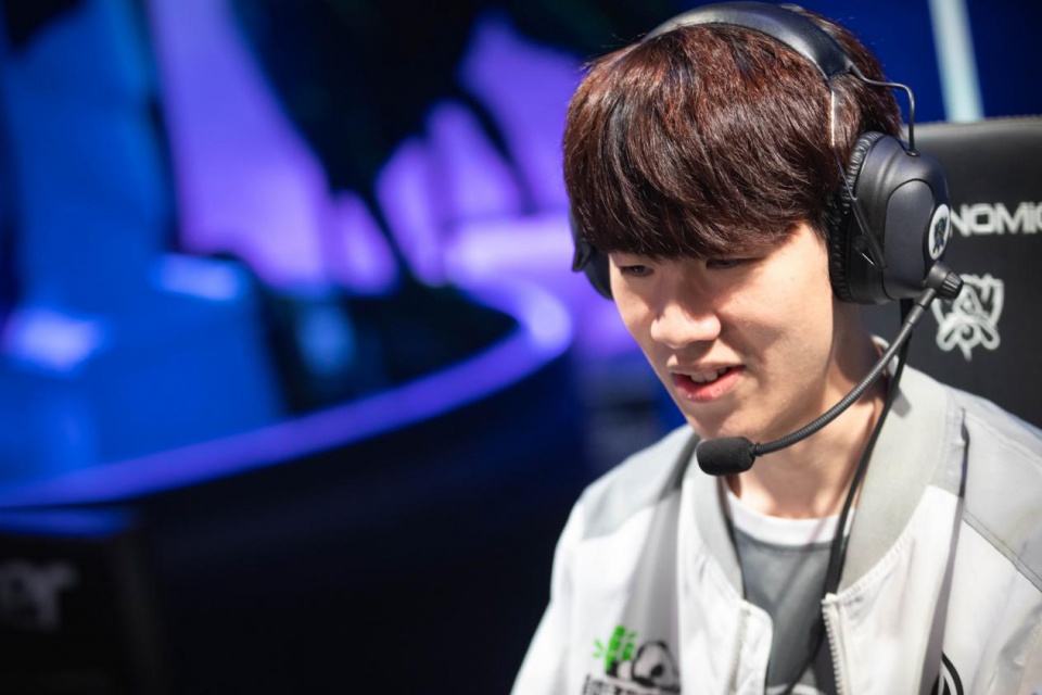 新显示器 新显示器