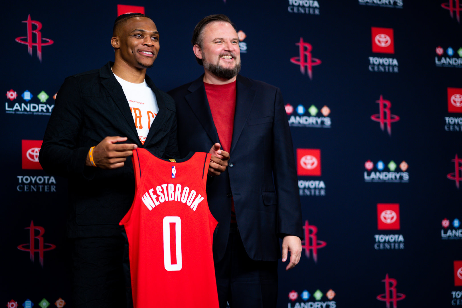 按下按钮 按下按钮