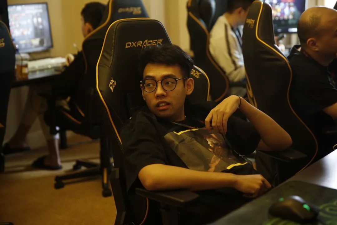 内容错位 内容错位